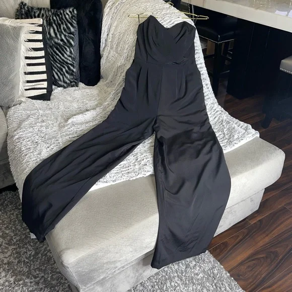 Express Sweetheart Wide Leg Jumpsuit Legging in Pitch Black - Picture 3 of 12